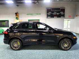 Porsche Cayenne E-HYBRID S PLATINUM EDITION* SOFT CLOSE* PANO - 53000 лв. / 27098.47 € - 58774479 2 | Car24.bg Porsche Cayenne E-HYBRID S PLATINUM EDITION* SOFT CLOSE* PANO - 53000 лв. / 27098.47 € - 58774479 2