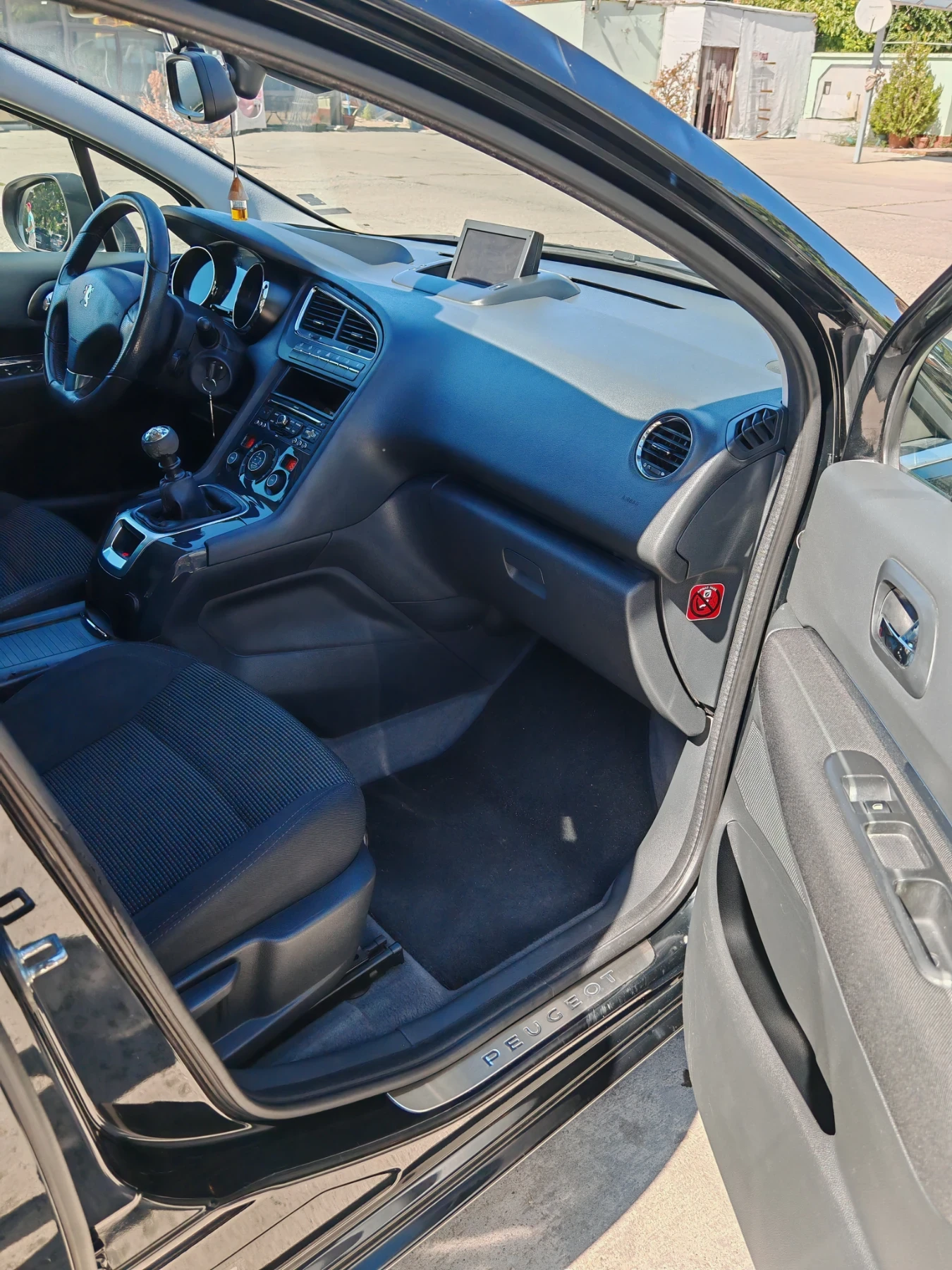 Peugeot 5008  - изображение 7 | Auto.bg Peugeot 5008  - изображение 7