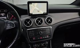 Mercedes-Benz CLA 200 !!УНИКАТ!! #ПЪЛНО ОБОРУДВАНЕ# !ПАНОРАМА | Auto.bg — изображение 12 Mercedes-Benz CLA 200 !!УНИКАТ!! #ПЪЛНО ОБОРУДВАНЕ# !ПАНОРАМА | Auto.bg — изображение 12
