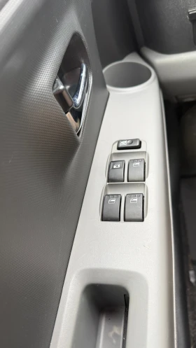 Daihatsu Sirion 1.3 i 16V Automatic от България - 6500 € - 72922777 17 | Car24.bg Daihatsu Sirion 1.3 i 16V Automatic от България - 6500 € - 72922777 17