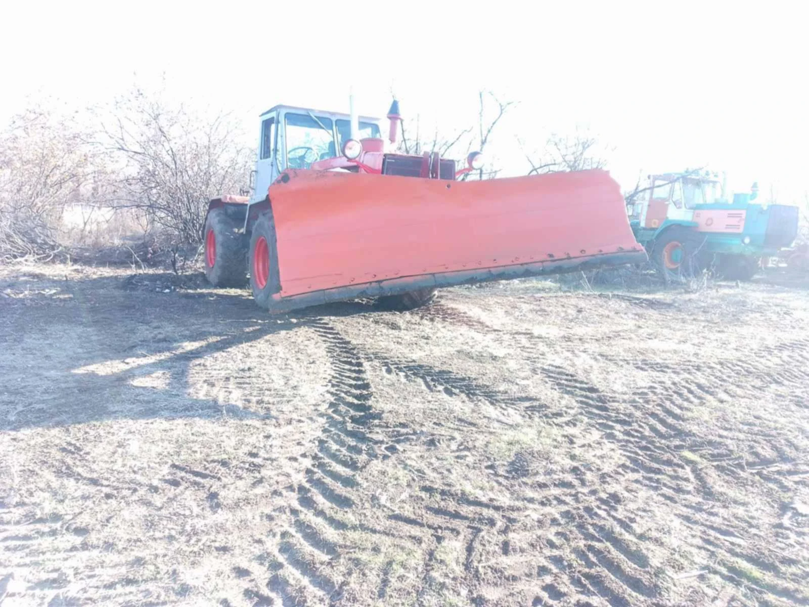 Трактор Т T150KPAZ - изображение 3 | Auto.bg Трактор Т T150KPAZ - изображение 3