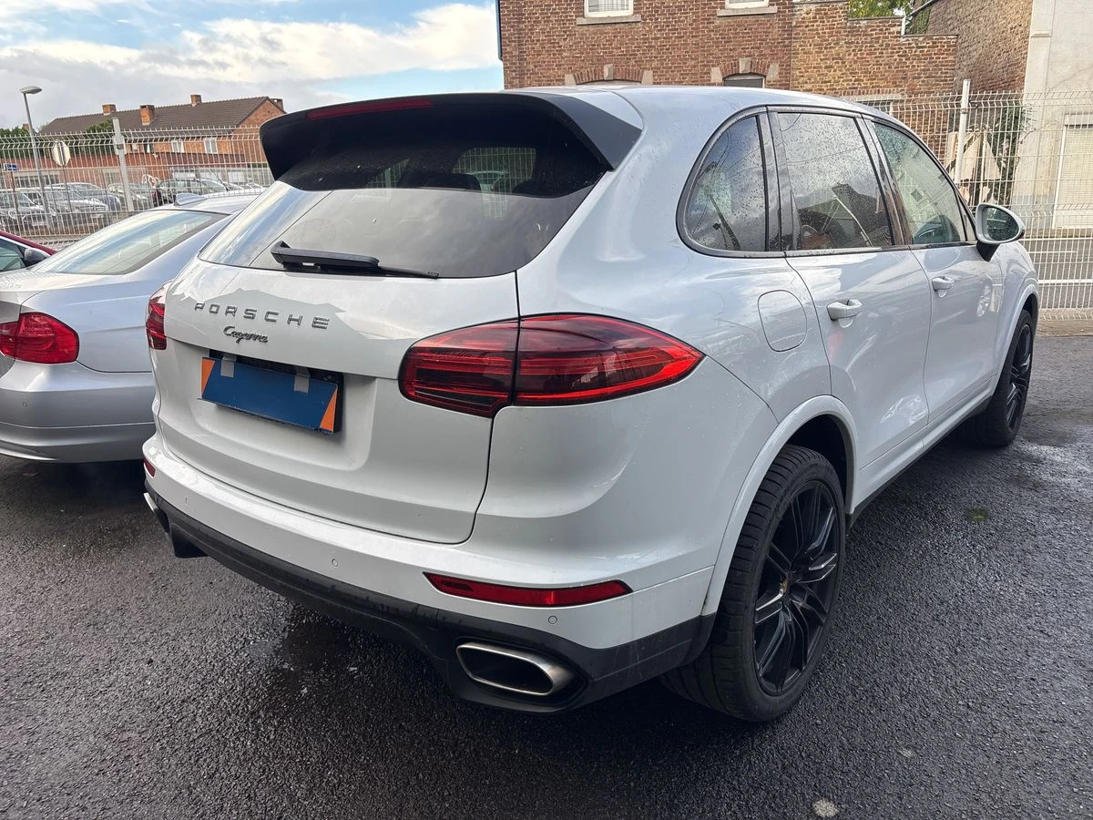 Porsche Cayenne Porsche Cayenne Diesel Platinum Edition* АВТОФИНАН - изображение 7 | Auto.bg Porsche Cayenne Porsche Cayenne Diesel Platinum Edition* АВТОФИНАН - изображение 7