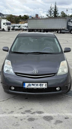 Снимка Toyota Prius
