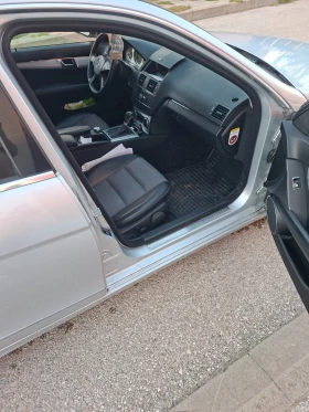 Mercedes-Benz C 220 2.2 CDI . 646 | Auto.bg — изображение 11 Mercedes-Benz C 220 2.2 CDI . 646 | Auto.bg — изображение 11