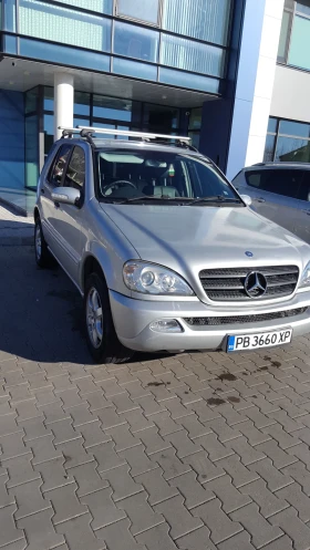 Снимка Mercedes-Benz ML 350