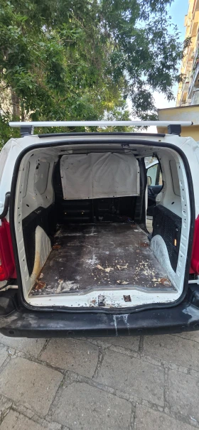 Citroen Berlingo 1, 6 eHDI дизел - 4700 € / 9192.40 лв. - 99317198 5 | Car24.bg Citroen Berlingo 1, 6 eHDI дизел - 4700 € / 9192.40 лв. - 99317198 5