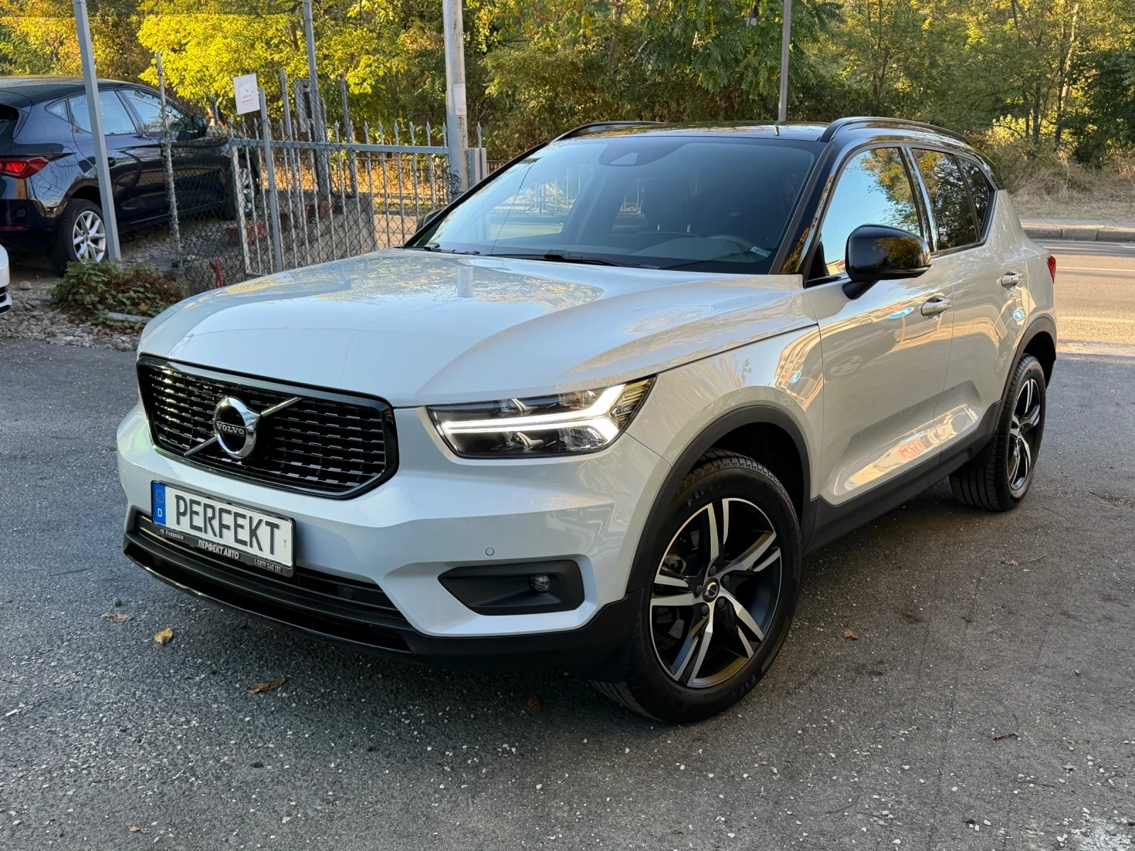 Volvo XC40 2.0D3* R-design* Ambient* FULL | Auto.bg — изображение 1 Volvo XC40 2.0D3* R-design* Ambient* FULL | Auto.bg — изображение 1