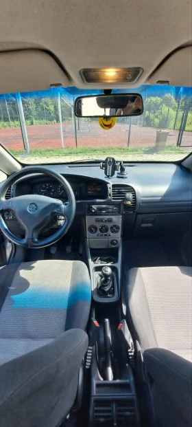Opel Zafira - 2400 € / 4693.99 лв. - 14002818 5 | Car24.bg Opel Zafira - 2400 € / 4693.99 лв. - 14002818 5