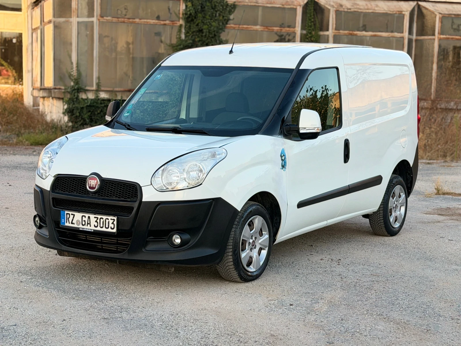 Fiat Doblo 1.3 multijet * 90 к.с | Auto.bg — изображение 1 Fiat Doblo 1.3 multijet * 90 к.с | Auto.bg — изображение 1
