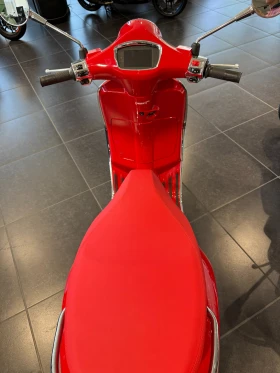 Vespa 50 Elettrica Red | Auto.bg — изображение 5 Vespa 50 Elettrica Red | Auto.bg — изображение 5