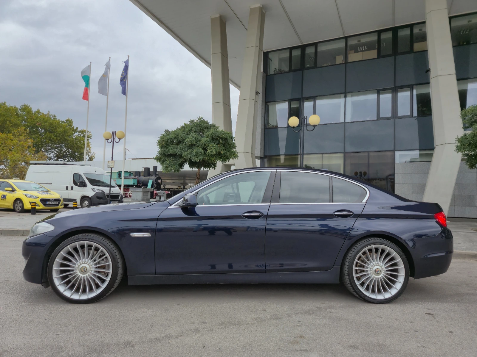 BMW 535 D 6 МЕСЕЦА ГАРАНЦИЯ/300к.с. Седан  - изображение 2 | Auto.bg BMW 535 D 6 МЕСЕЦА ГАРАНЦИЯ/300к.с. Седан  - изображение 2