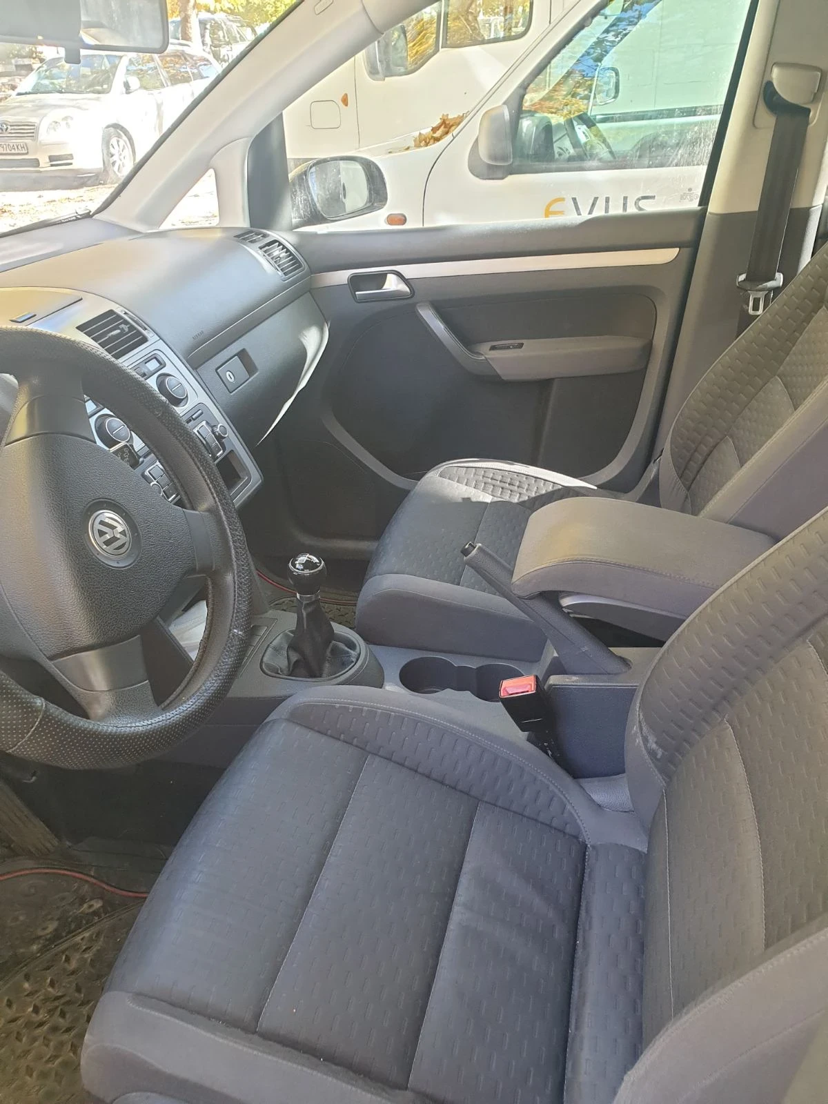 VW Touran  - изображение 3 | Auto.bg VW Touran  - изображение 3