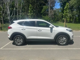 Hyundai Tucson 1.7 CRDI | АВТОМАТ | Кожа | 111 000 км | Перфектна - 14500 € / 28359.53 лв. - 87442807 5 | Car24.bg Hyundai Tucson 1.7 CRDI | АВТОМАТ | Кожа | 111 000 км | Перфектна - 14500 € / 28359.53 лв. - 87442807 5