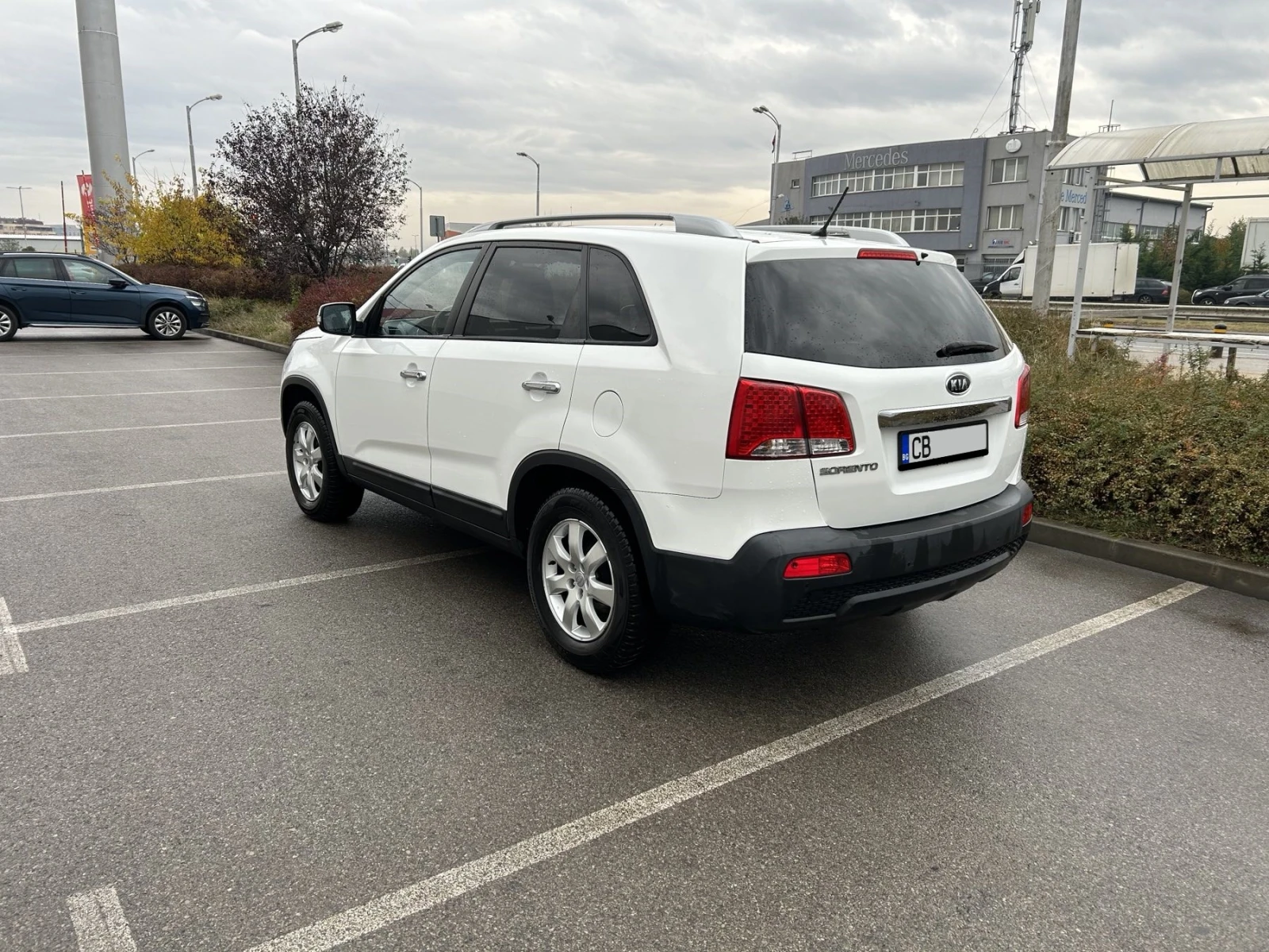 Kia Sorento 2.4i - BiFuel - изображение 5 | Auto.bg Kia Sorento 2.4i - BiFuel - изображение 5