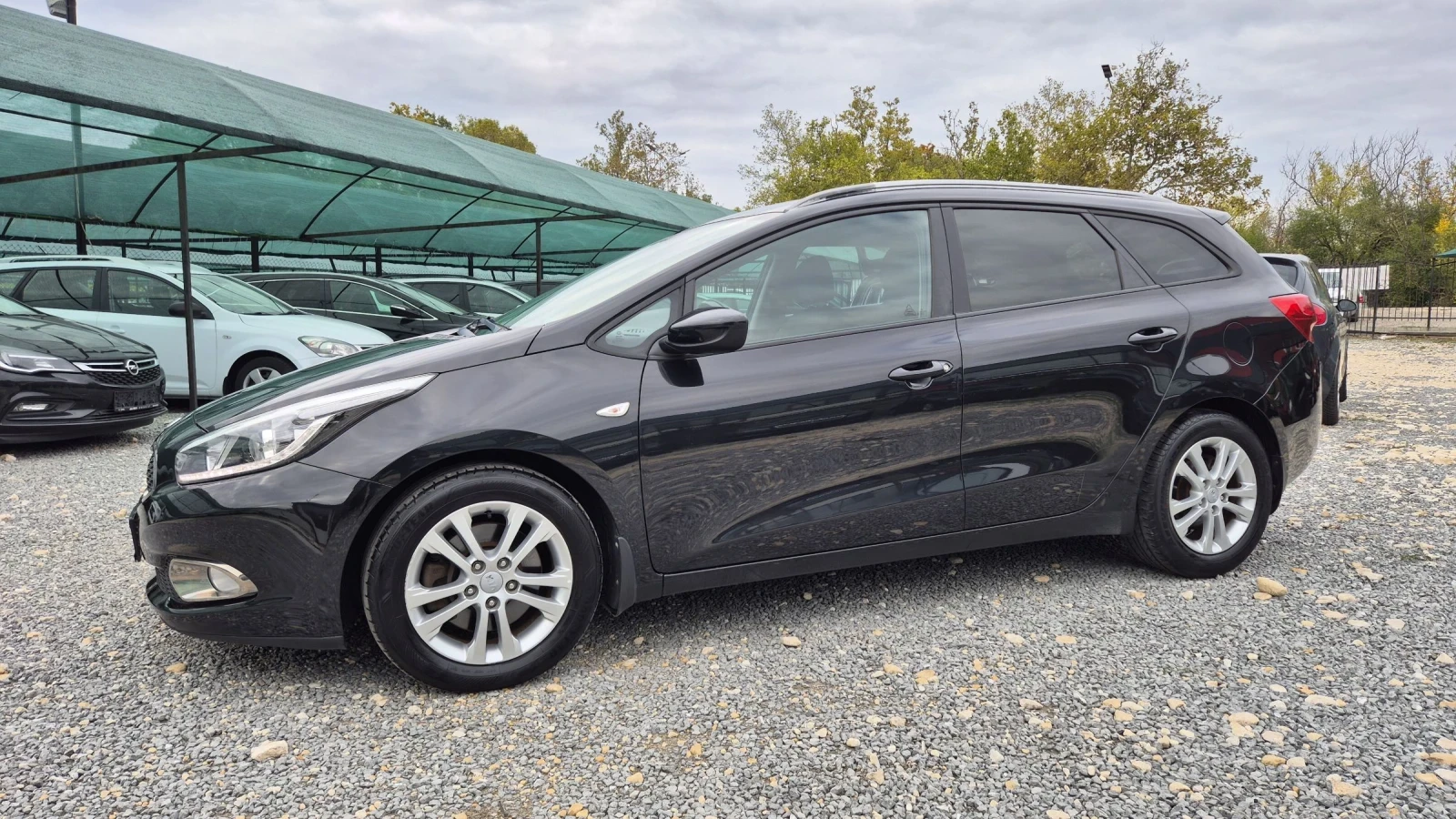 Kia Ceed 1.6 - изображение 3 | Auto.bg Kia Ceed 1.6 - изображение 3