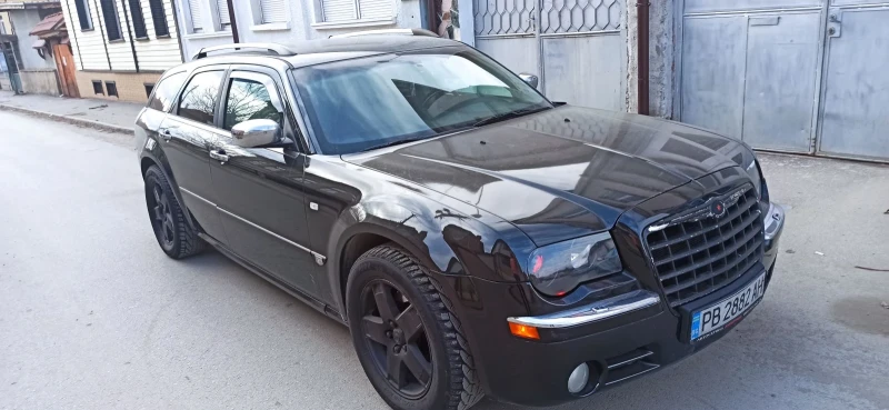 Chrysler 300c HEMI 4X4 - 9000 € / 17602.47 лв. - 39419906 1 | Car24.bg Chrysler 300c HEMI 4X4 - 9000 € / 17602.47 лв. - 39419906 1