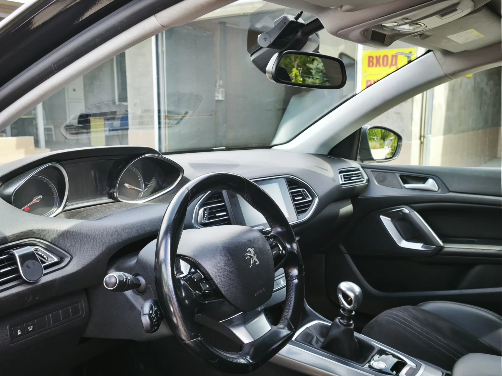 Peugeot 308 1, 6 HDI 120к.с. Allure  - изображение 5 | Auto.bg Peugeot 308 1, 6 HDI 120к.с. Allure  - изображение 5