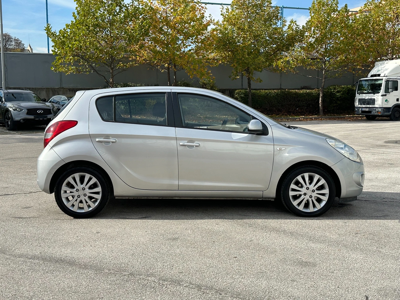 Hyundai I20 1.4d 75 к.с.  - изображение 5 | Auto.bg Hyundai I20 1.4d 75 к.с.  - изображение 5