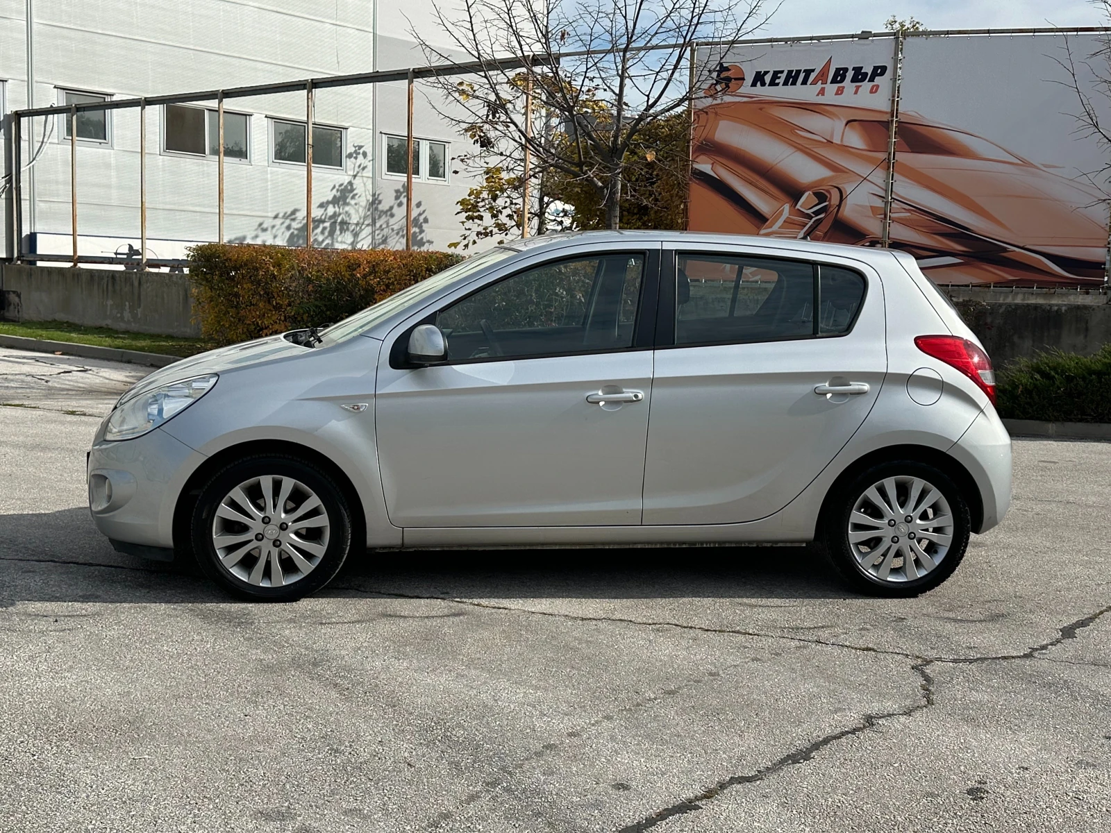 Hyundai I20 1.4d 75 к.с.  - изображение 2 | Auto.bg Hyundai I20 1.4d 75 к.с.  - изображение 2