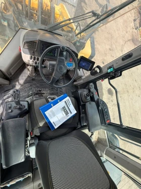 Челен товарач Komatsu WA380-7 | Auto.bg — изображение 13 Челен товарач Komatsu WA380-7 | Auto.bg — изображение 13