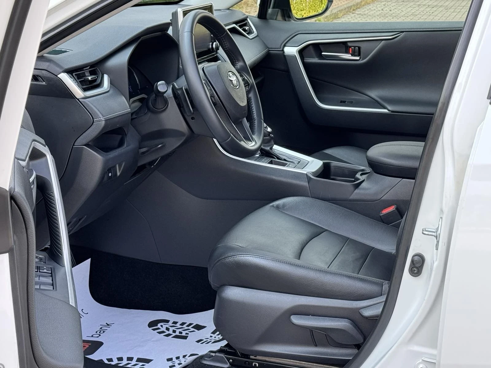 Toyota Rav4 HYBRID 2.5i-222k.s  - изображение 9 | Auto.bg Toyota Rav4 HYBRID 2.5i-222k.s  - изображение 9