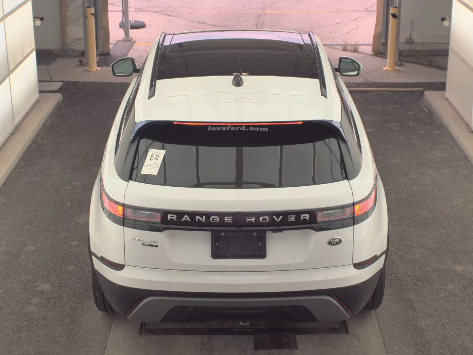 Land Rover Range Rover Velar DIESEL* MERIDIAN* PANO*  - изображение 6 | Auto.bg Land Rover Range Rover Velar DIESEL* MERIDIAN* PANO*  - изображение 6