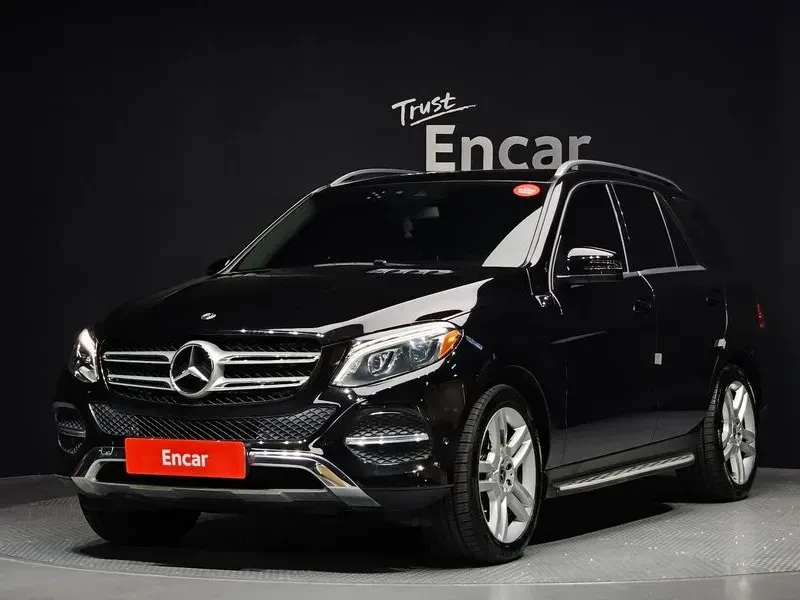 Mercedes-Benz GLE 350 D 💎 4MATIC| ПОДГРЕВ| ПАМЕТ| ШИБЕДАХ - 22020 € - 75492639 1 | Car24.bg Mercedes-Benz GLE 350 D 💎 4MATIC| ПОДГРЕВ| ПАМЕТ| ШИБЕДАХ - 22020 € - 75492639 1