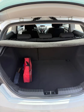 Kia Ceed 1.4i 126хил!!!НОВВНОСАвстрияРегистрирана Обслужена | Auto.bg — изображение 10 Kia Ceed 1.4i 126хил!!!НОВВНОСАвстрияРегистрирана Обслужена | Auto.bg — изображение 10