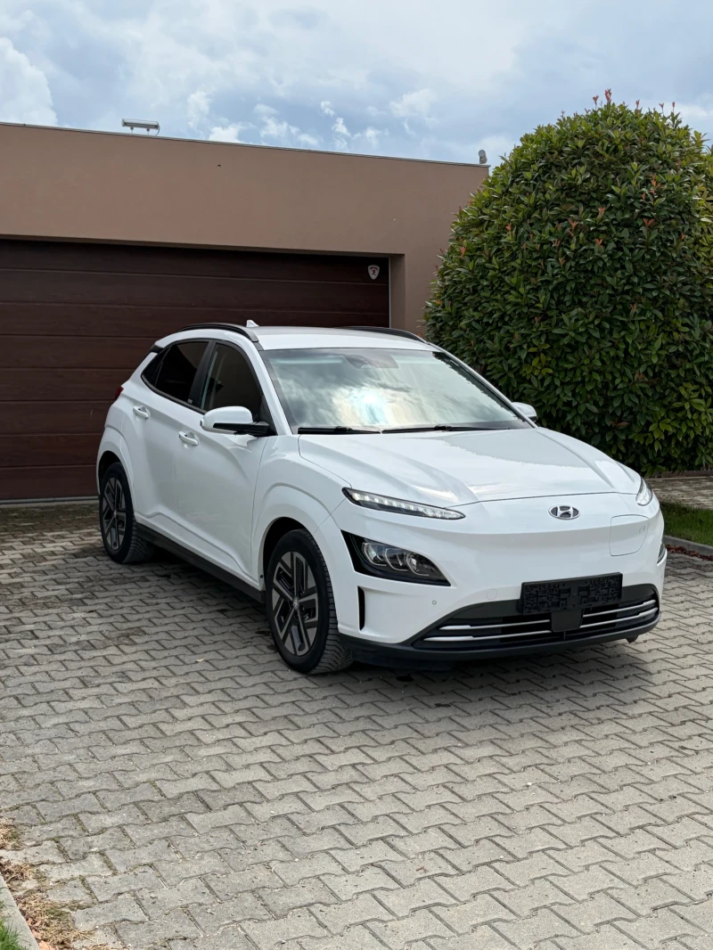 Hyundai Kona 64kWh / SOH 100% / Термо помпа / BlueLink / - 20900 € / 40876.85 лв. - 30573080 1 | Car24.bg Hyundai Kona 64kWh / SOH 100% / Термо помпа / BlueLink / - 20900 € / 40876.85 лв. - 30573080 1