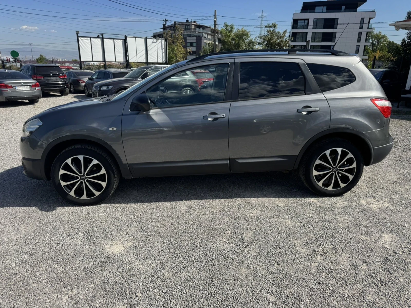 Nissan Qashqai 1.5 dci Fecalift  6+ 1 360   Camera Panorama - изображение 2 | Auto.bg Nissan Qashqai 1.5 dci Fecalift  6+ 1 360   Camera Panorama - изображение 2