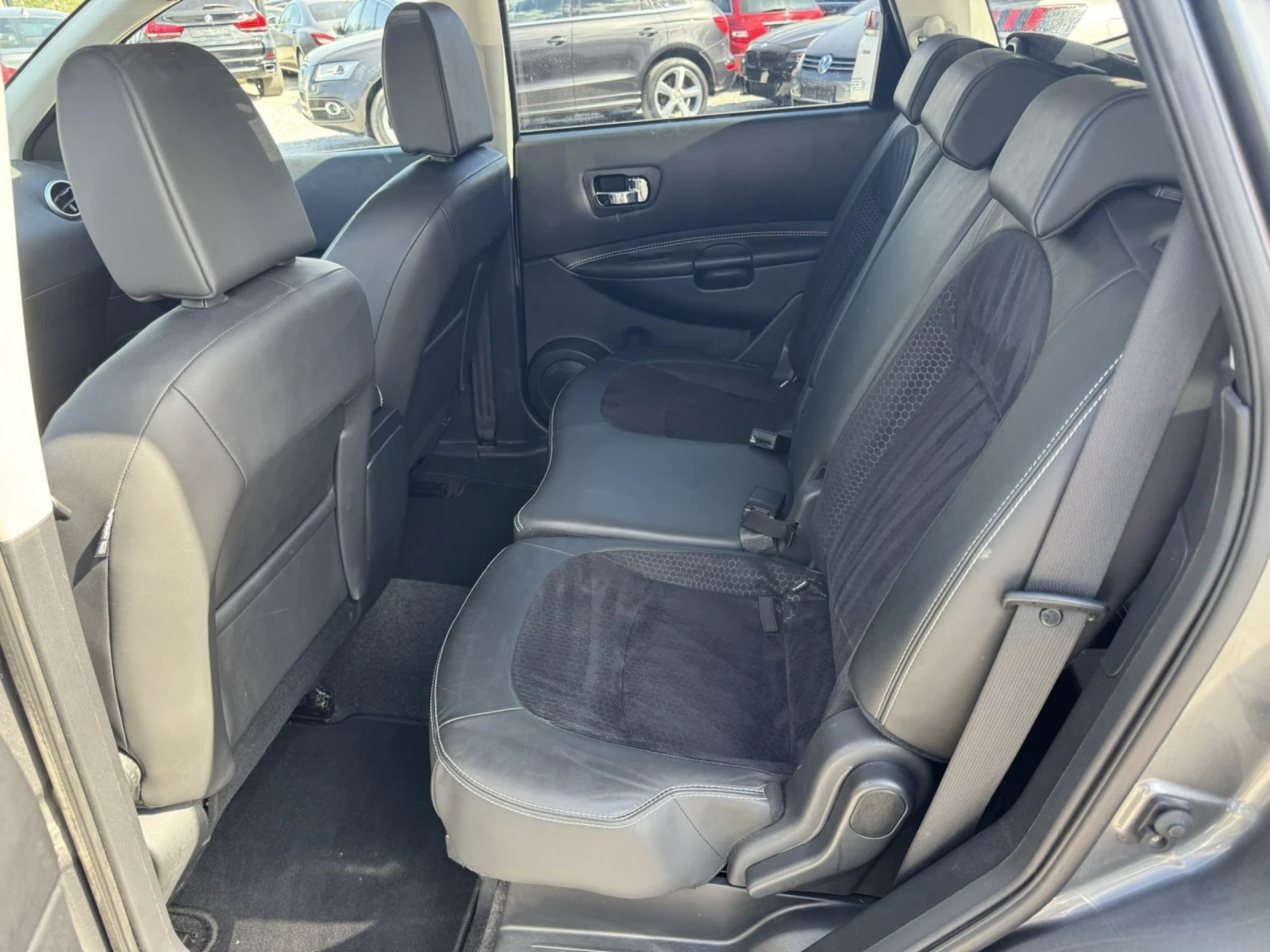 Nissan Qashqai 1.5 dci Fecalift  6+ 1 360   Camera Panorama - изображение 8 | Auto.bg Nissan Qashqai 1.5 dci Fecalift  6+ 1 360   Camera Panorama - изображение 8