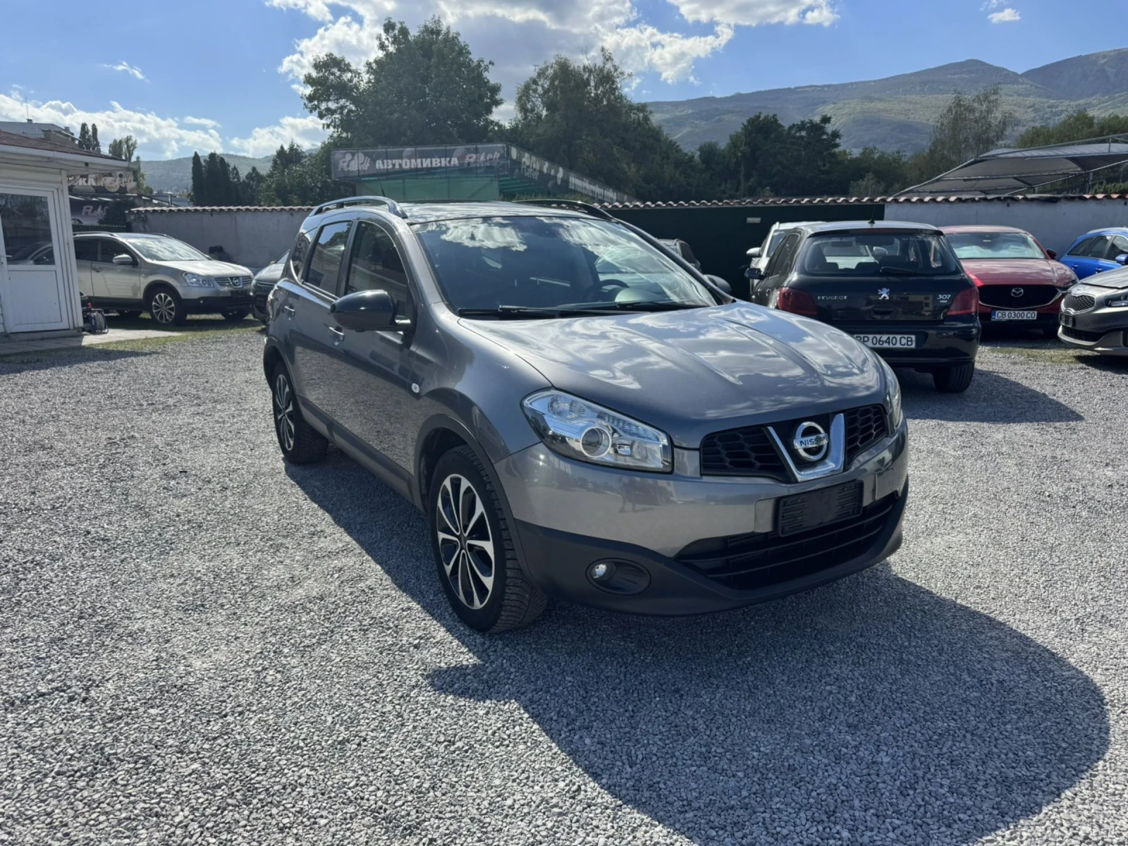 Nissan Qashqai 1.5 dci Fecalift  6+ 1 360   Camera Panorama - изображение 5 | Auto.bg Nissan Qashqai 1.5 dci Fecalift  6+ 1 360   Camera Panorama - изображение 5