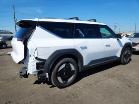 Kia EV9 Wind AWD - 26500 € / 51829.49 лв. - 75748420 3 | Car24.bg Kia EV9 Wind AWD - 26500 € / 51829.49 лв. - 75748420 3