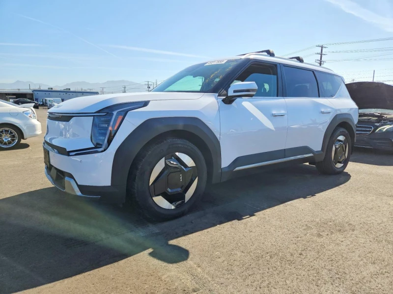 Kia EV9 Wind AWD - 26500 € / 51829.49 лв. - 75748420 1 | Car24.bg Kia EV9 Wind AWD - 26500 € / 51829.49 лв. - 75748420 1