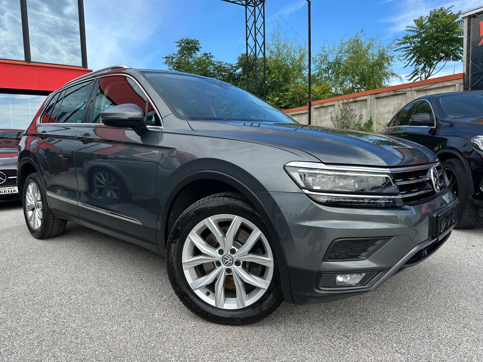 VW Tiguan 2, 0tdi DSG 4Moticion Digital Distronik LED Сер.Ис | Auto.bg — изображение 1 VW Tiguan 2, 0tdi DSG 4Moticion Digital Distronik LED Сер.Ис | Auto.bg — изображение 1