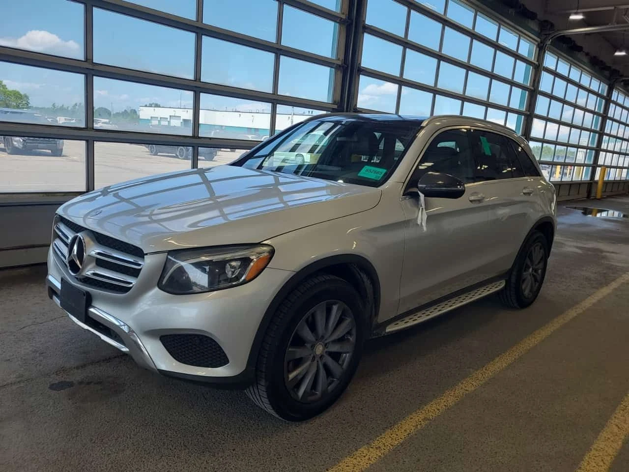 Mercedes-Benz GLC 300 * CARFAX * ОПЦИЯ ЗА ФИНАНСИРАНЕ | Auto.bg — изображение 1 Mercedes-Benz GLC 300 * CARFAX * ОПЦИЯ ЗА ФИНАНСИРАНЕ | Auto.bg — изображение 1
