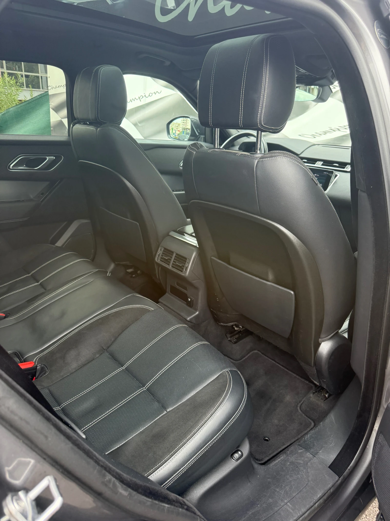 Land Rover Range Rover Velar Бартер Лизинг - изображение 8 | Auto.bg Land Rover Range Rover Velar Бартер Лизинг - изображение 8