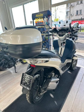 Piaggio Mp3 300ie Yourban 06.2011г. | Auto.bg — изображение 8 Piaggio Mp3 300ie Yourban 06.2011г. | Auto.bg — изображение 8