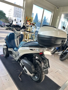 Piaggio Mp3 300ie Yourban 06.2011г. | Auto.bg — изображение 10 Piaggio Mp3 300ie Yourban 06.2011г. | Auto.bg — изображение 10