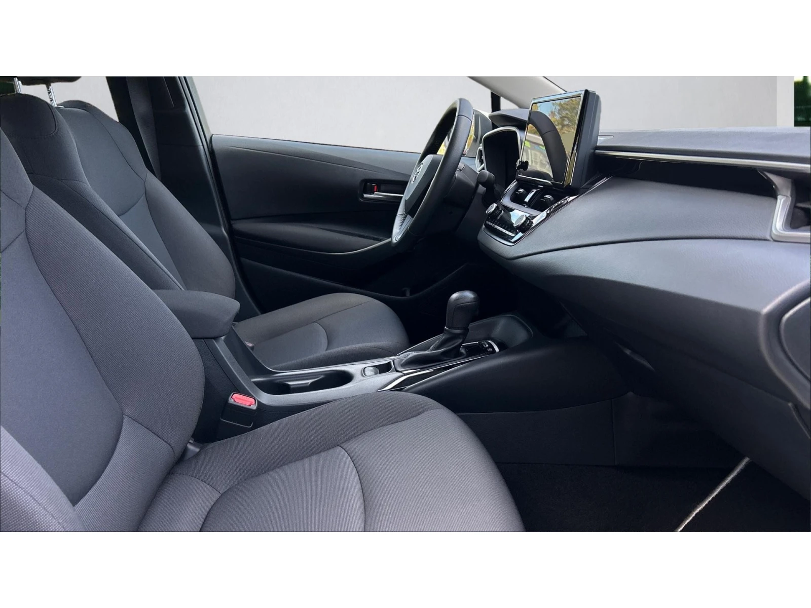 Toyota Corolla Месечна вноска от 450 лв. - изображение 6 | Auto.bg Toyota Corolla Месечна вноска от 450 лв. - изображение 6