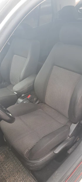 VW Golf - 2600 € / 5085.16 лв. - 30055455 4 | Car24.bg VW Golf - 2600 € / 5085.16 лв. - 30055455 4