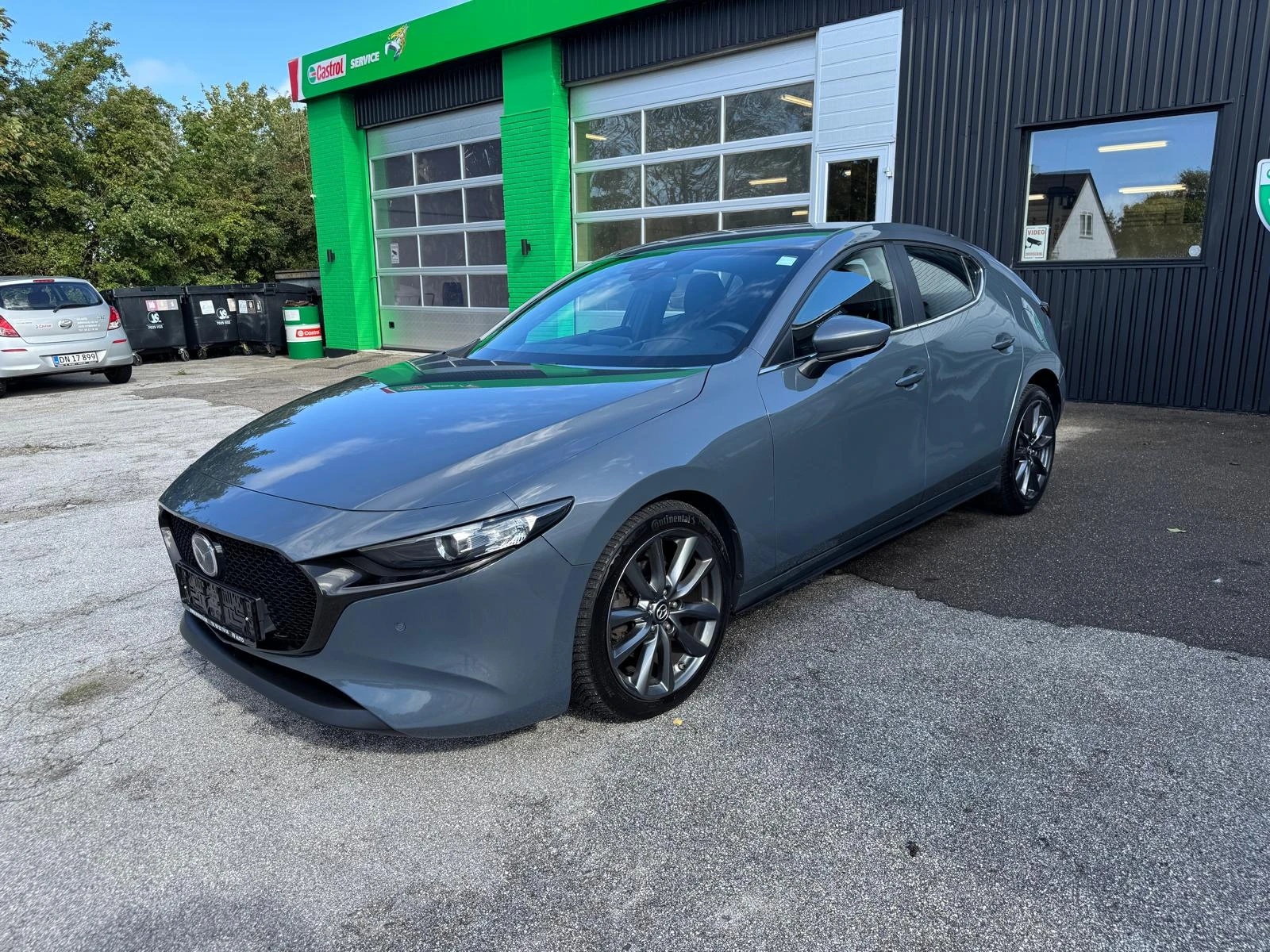 Mazda 3 1, 8 SkyActiv.D 116 Cosmo aut. Headup, BOSE, LEATH | Auto.bg — изображение 1 Mazda 3 1, 8 SkyActiv.D 116 Cosmo aut. Headup, BOSE, LEATH | Auto.bg — изображение 1