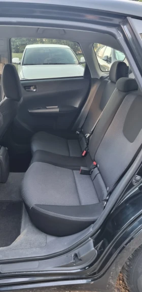 Subaru Impreza 2.0 R 4x4 бензин/газ - 4600 € / 8996.82 лв. - 58354530 10 | Car24.bg Subaru Impreza 2.0 R 4x4 бензин/газ - 4600 € / 8996.82 лв. - 58354530 10