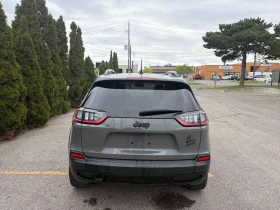 Jeep Cherokee X Nardo Grey / Distronic / Carfax / Автокредит | Auto.bg — изображение 4 Jeep Cherokee X Nardo Grey / Distronic / Carfax / Автокредит | Auto.bg — изображение 4