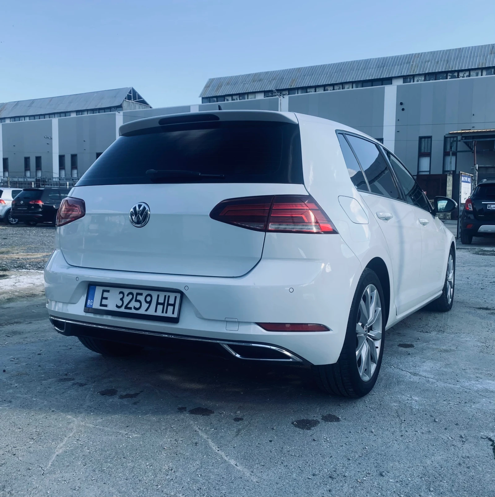 VW Golf VW Golf Vll 1.6TDI * 116kc* DSG* DIGITAL - изображение 3 | Auto.bg VW Golf VW Golf Vll 1.6TDI * 116kc* DSG* DIGITAL - изображение 3