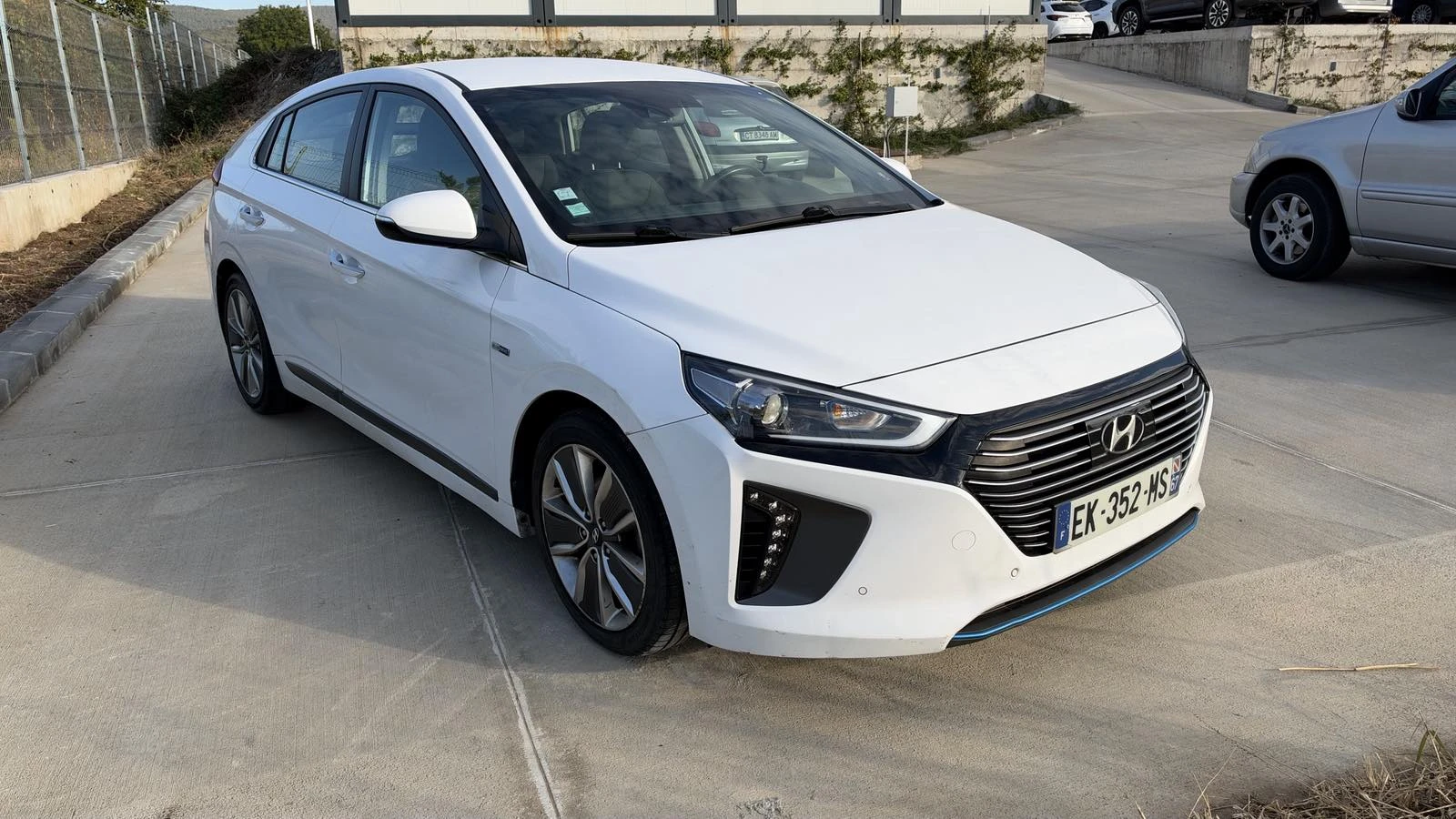 Hyundai Ioniq undefined | Auto.bg — изображение 1 Hyundai Ioniq undefined | Auto.bg — изображение 1
