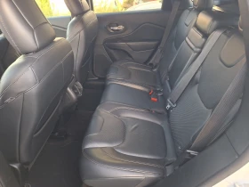 Jeep Cherokee 2.2 M-jet 200 Ks Limited Full! - 9900 € - 35818024 13 | Car24.bg Jeep Cherokee 2.2 M-jet 200 Ks Limited Full! - 9900 € - 35818024 13