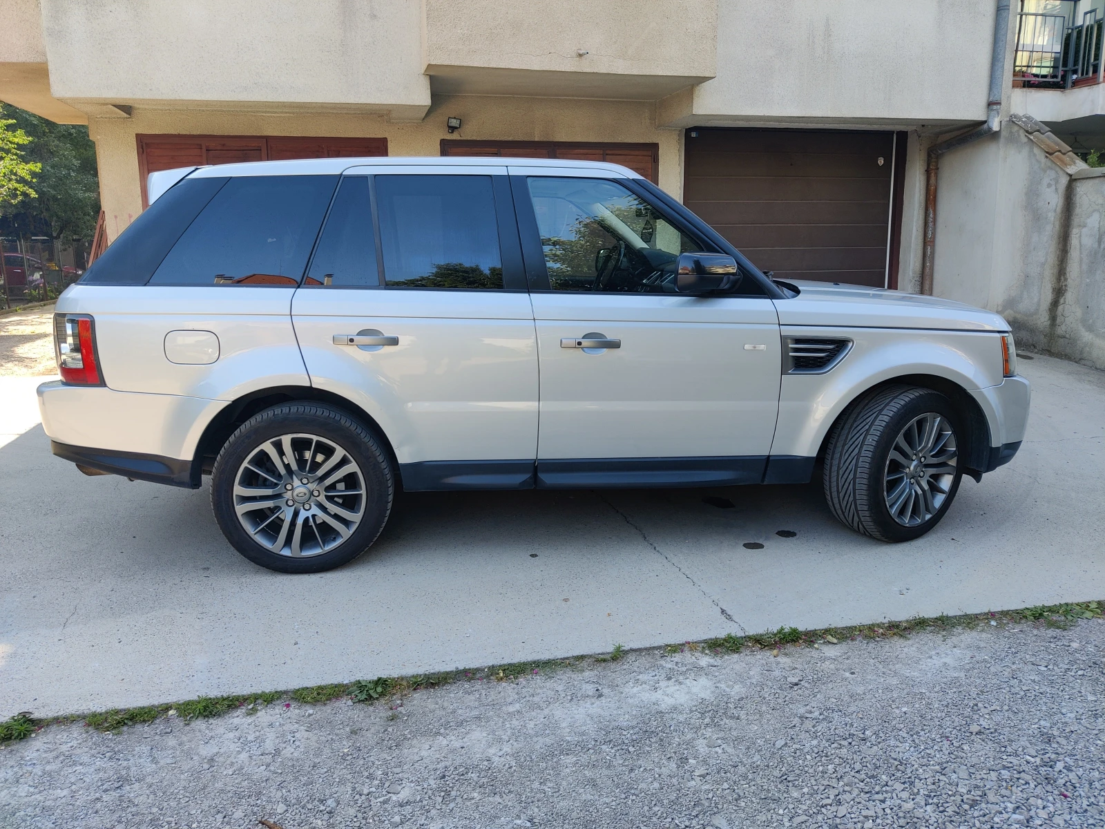 Land Rover Range Rover Sport  - изображение 4 | Auto.bg Land Rover Range Rover Sport  - изображение 4