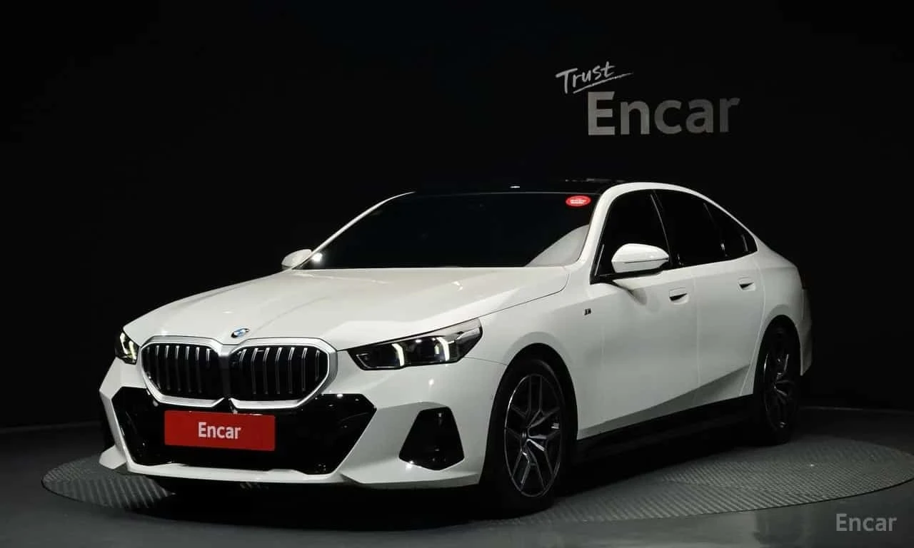 BMW 520 M Sport * АВТОКРЕДИТ БЕЗ ПЪРВОНАЧАЛНА ВНОСКА | Auto.bg — изображение 1 BMW 520 M Sport * АВТОКРЕДИТ БЕЗ ПЪРВОНАЧАЛНА ВНОСКА | Auto.bg — изображение 1
