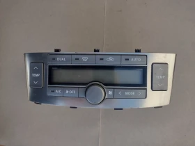 Обява за продажба на 55900-05280 панел климатроник за Toyota Avensis T25  55902-05060-H